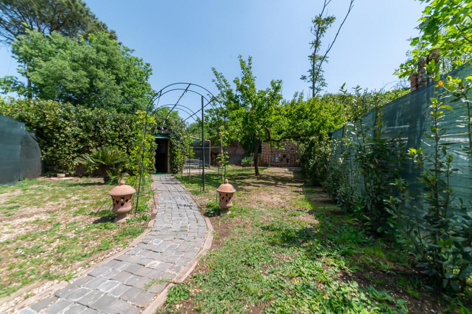 Appia Antica Giardino Parcheggio Fermata Bus 4 Ospiti Vakantiehuis *